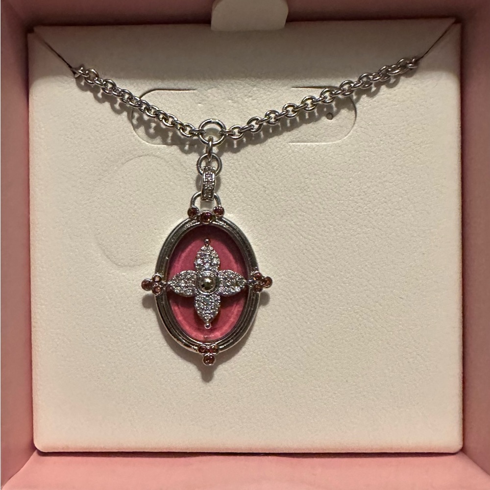 Bomb Party Bella Amore necklace